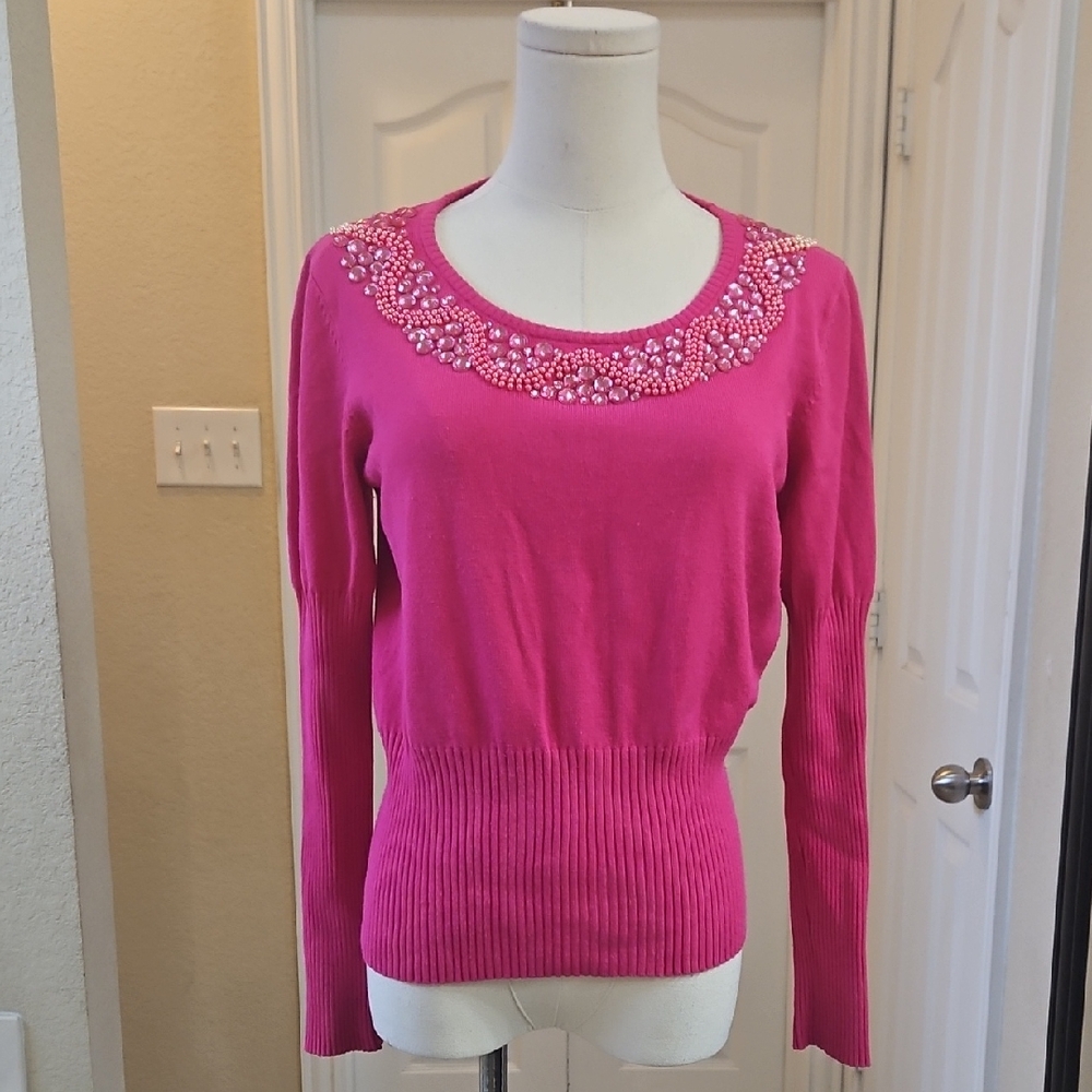 Monte Milano Vintage Pink Sweater with Embellished Neckline